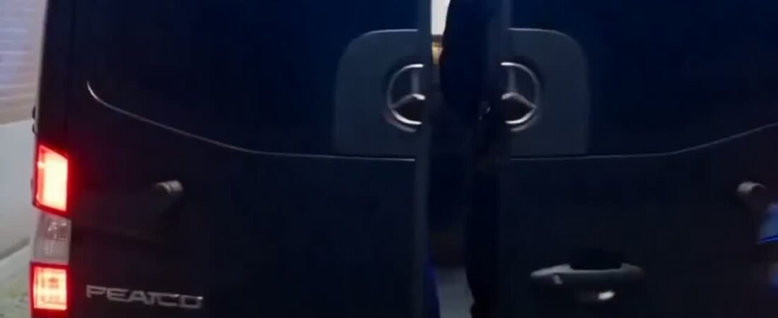 Der Moment Der Festnahme 04 Premium Teaser
